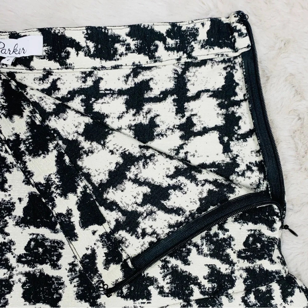 PARKER Mckenna Fit & Flare Mini Skirt sz 2 Waist 26" Black White Houndstooth - Picture 10 of 16